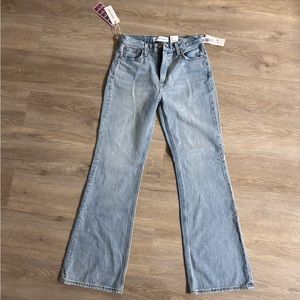 BRAND NEW Denim Forum Mid-Rise Wide Fit
Jeans Size 25